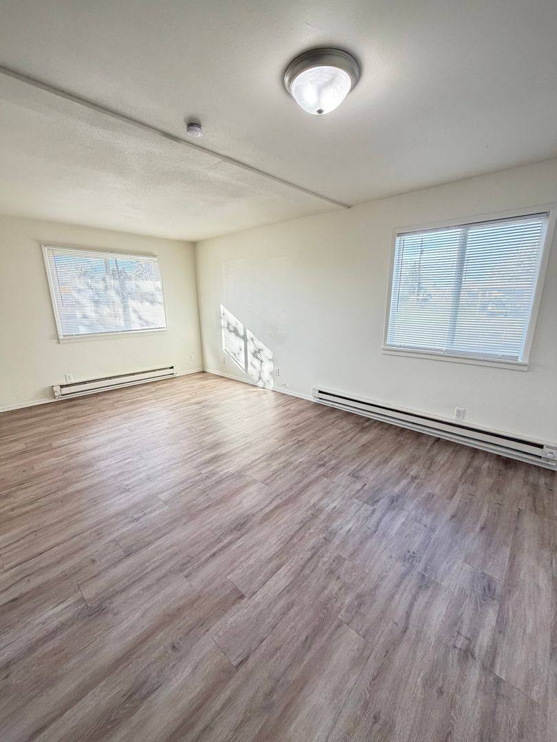 Apartment for rent at 4033 Ottmar Rd NE, Moses Lake, WA 98837