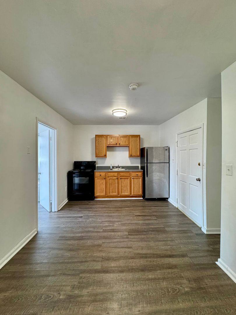 Apartment for rent at 1503 Eutaw Place, Baltimore, MD 21217