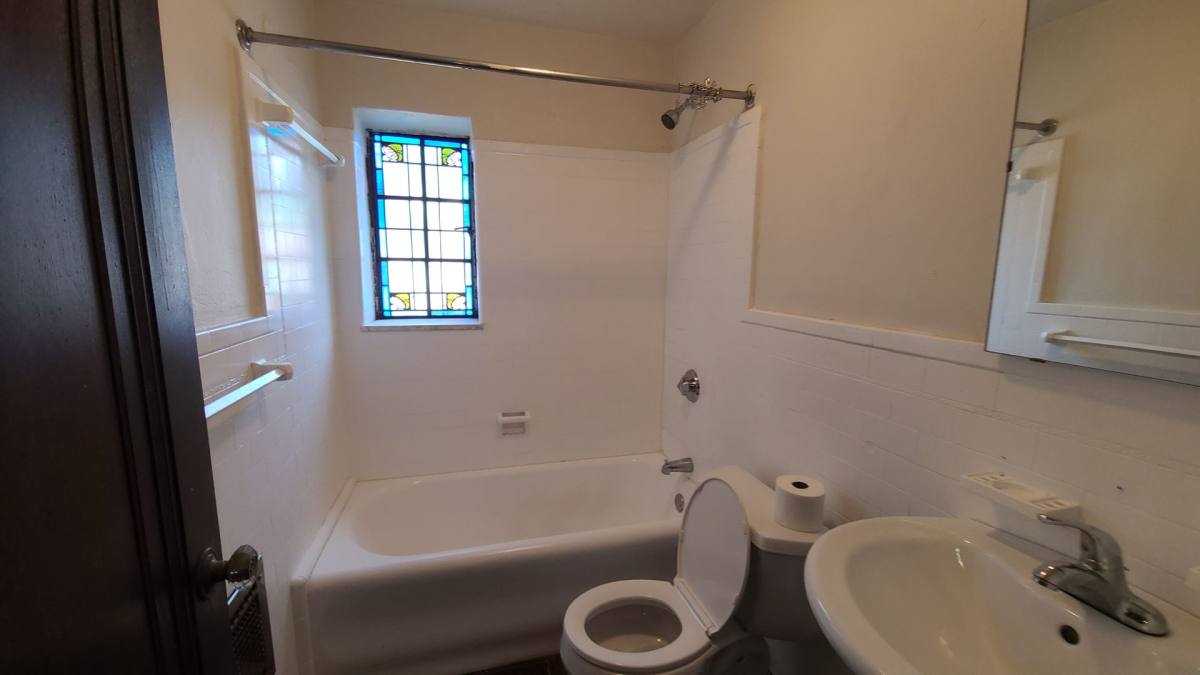 Apartment for rent at 321 Beverly Rd, Pittsburgh, PA 15216