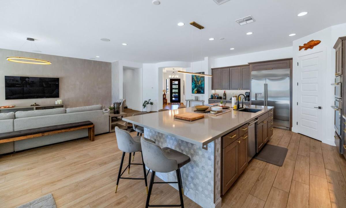 House for rent at 2041 E Fallen Leaf Lane, Phoenix, AZ 85024