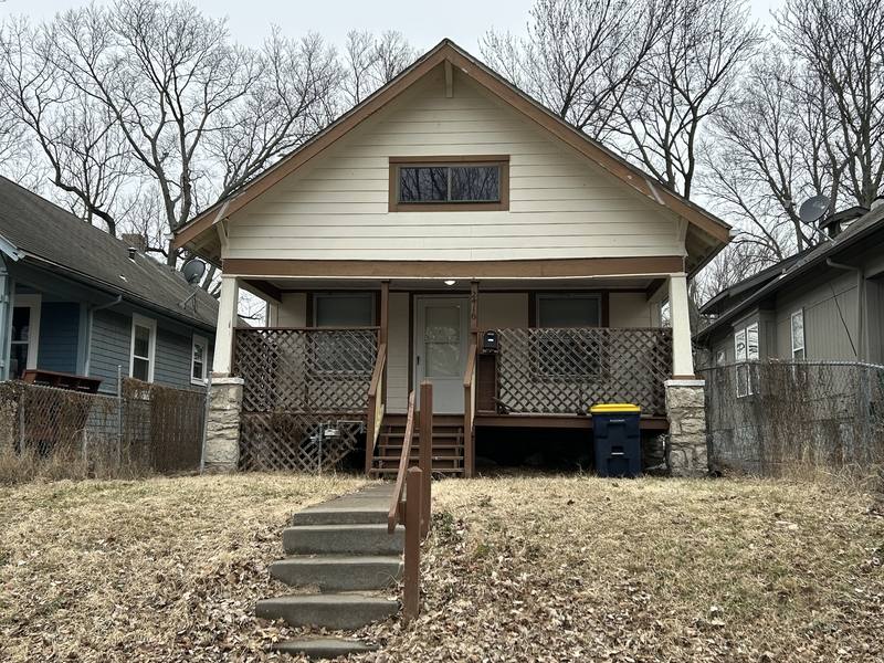 House for rent at 2416 Cypress Ave, Kansas City, MO 64127