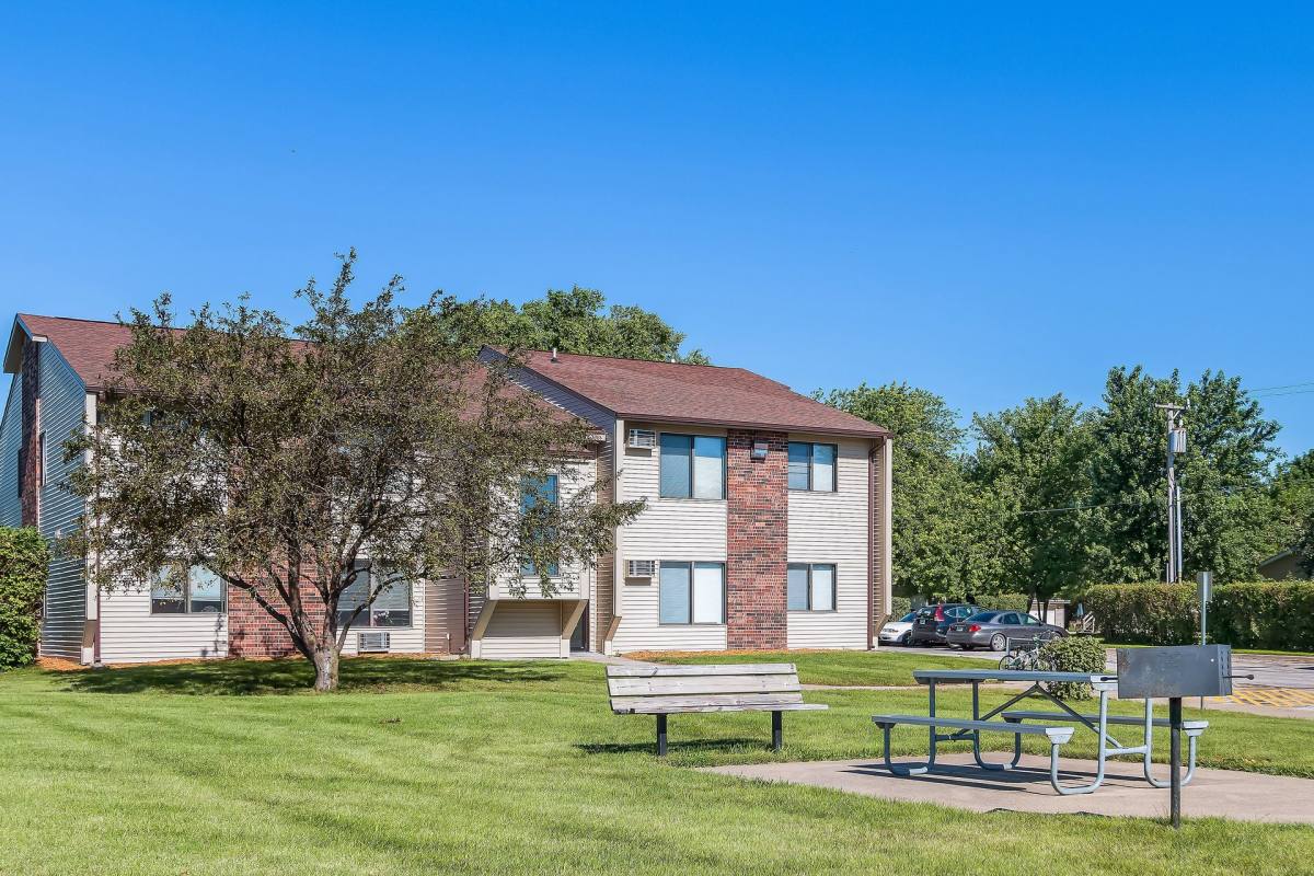 Apartment for rent at 505 & 507 E, Huxley, IA 50124