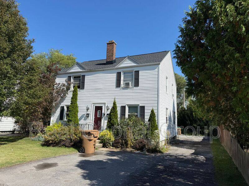 Apartment for rent at 1 Virginia Rd Right, Buffalo, NY 14225