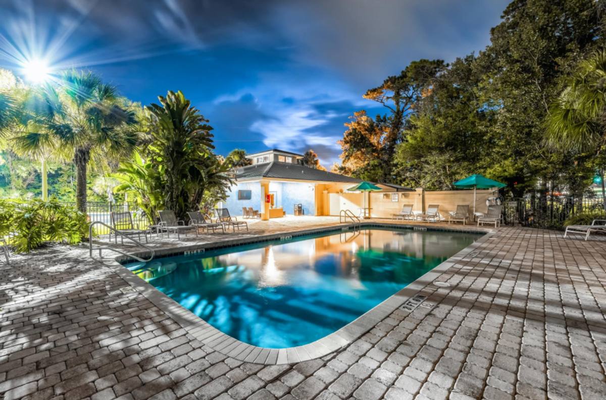 Apartment for rent at 2760 Mayport Rd, Atlantic Beach, FL 32233