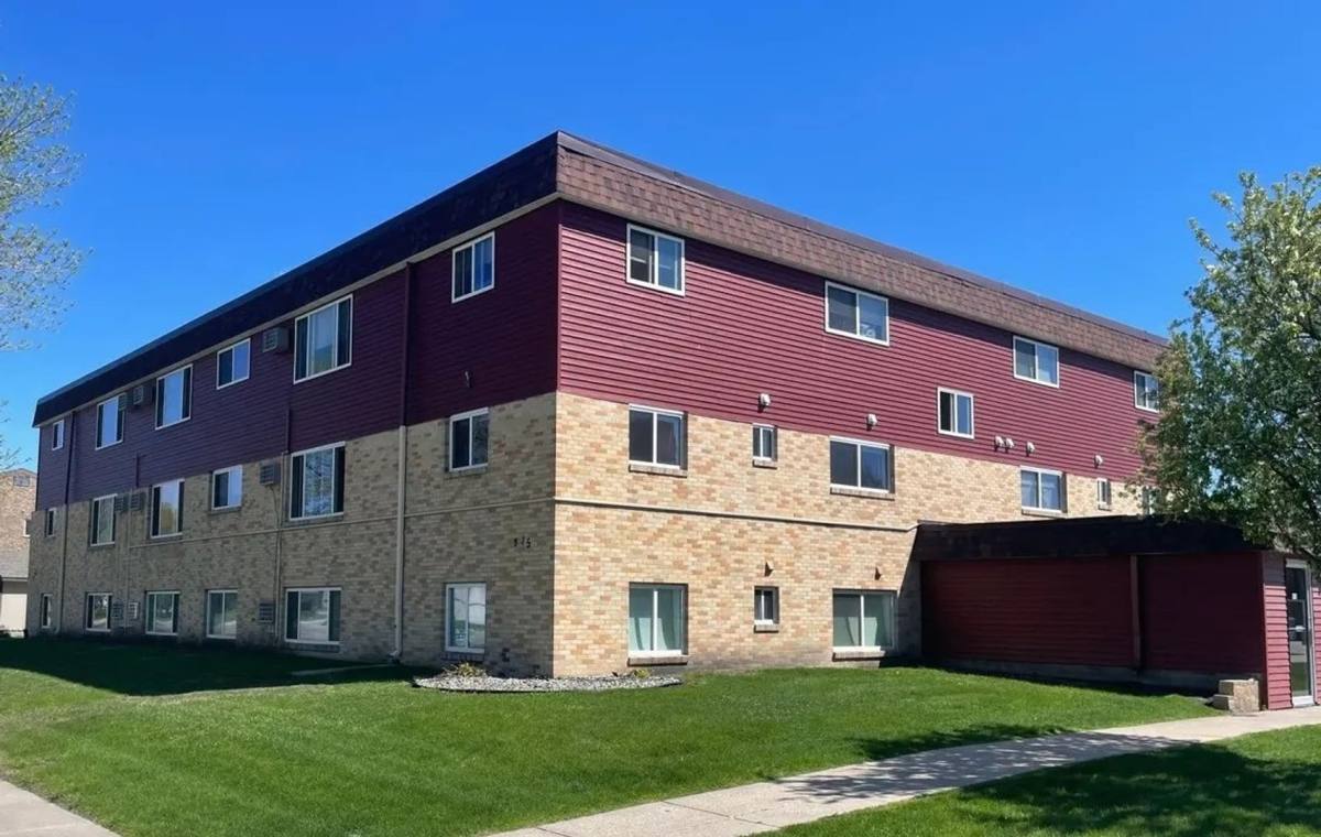 Apartment for rent at 915 32nd Ave S, Moorhead, MN 56560