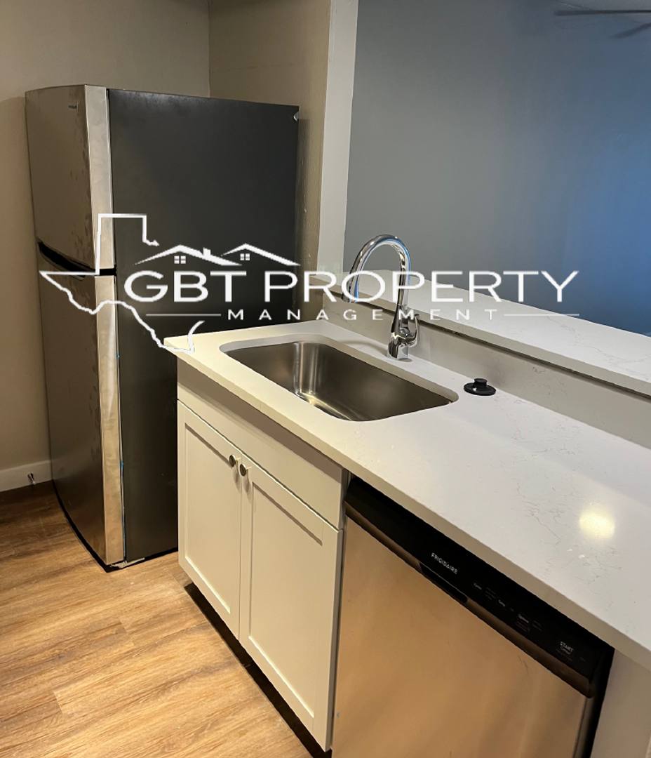 Apartment for rent at 8624 Fireside Dr, Austin, TX 78757