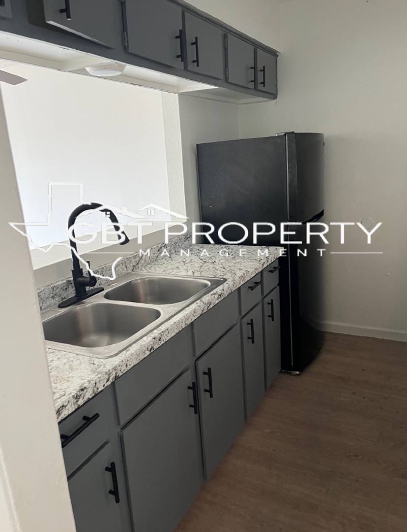 Apartment for rent at 8624 Fireside Dr, Austin, TX 78757