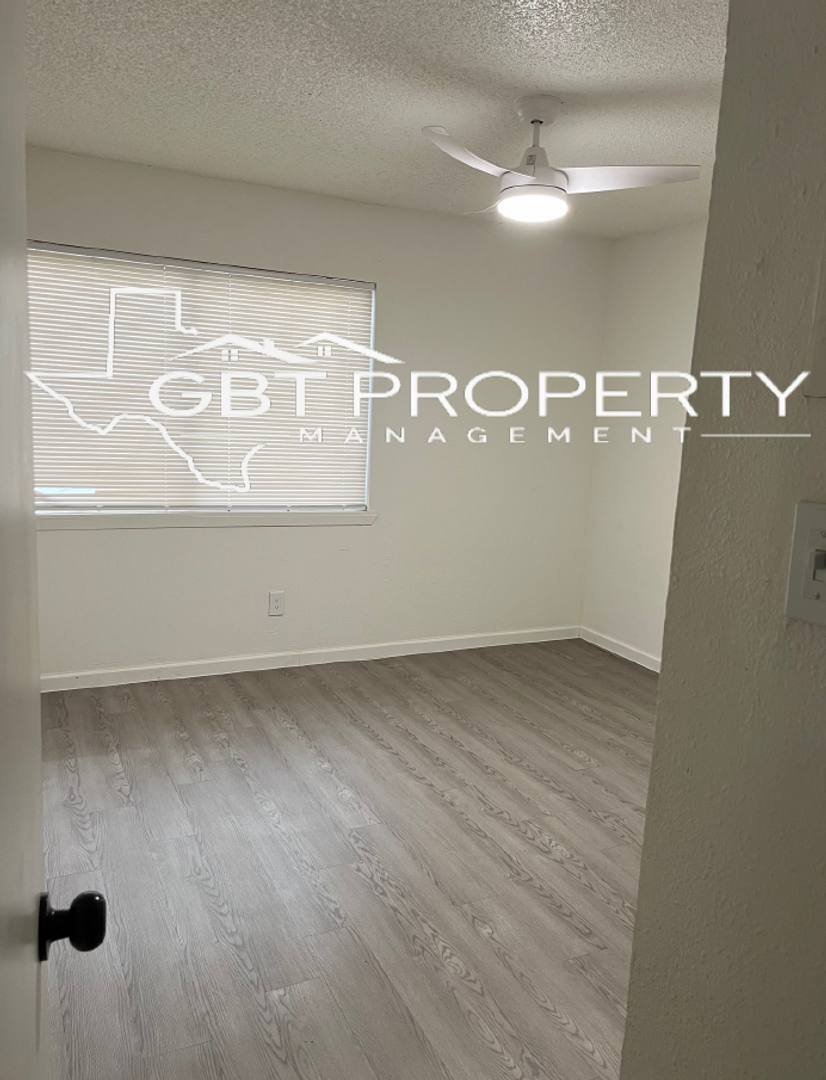 Apartment for rent at 8624 Fireside Dr, Austin, TX 78757