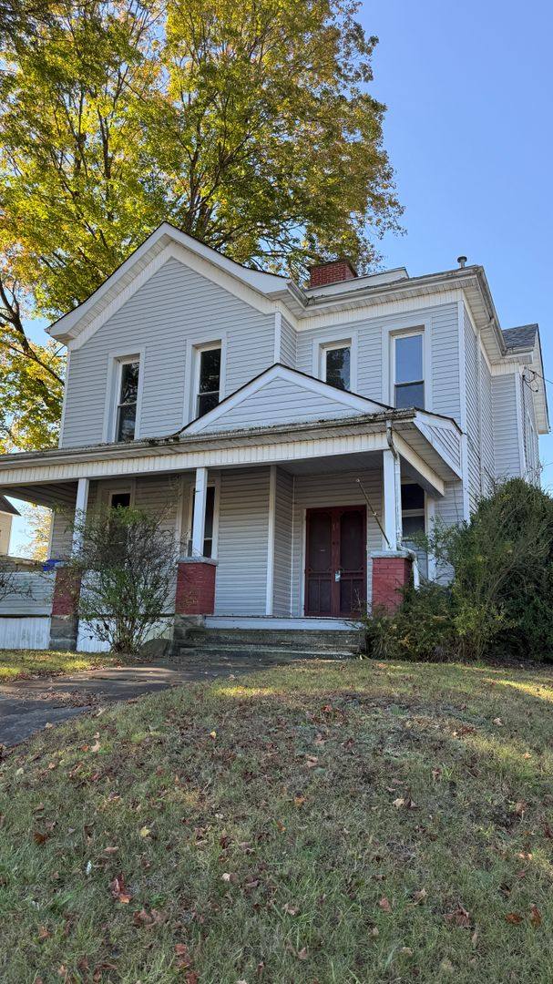 Apartment for rent at 83 S Mercer St, Greenville, PA 16125