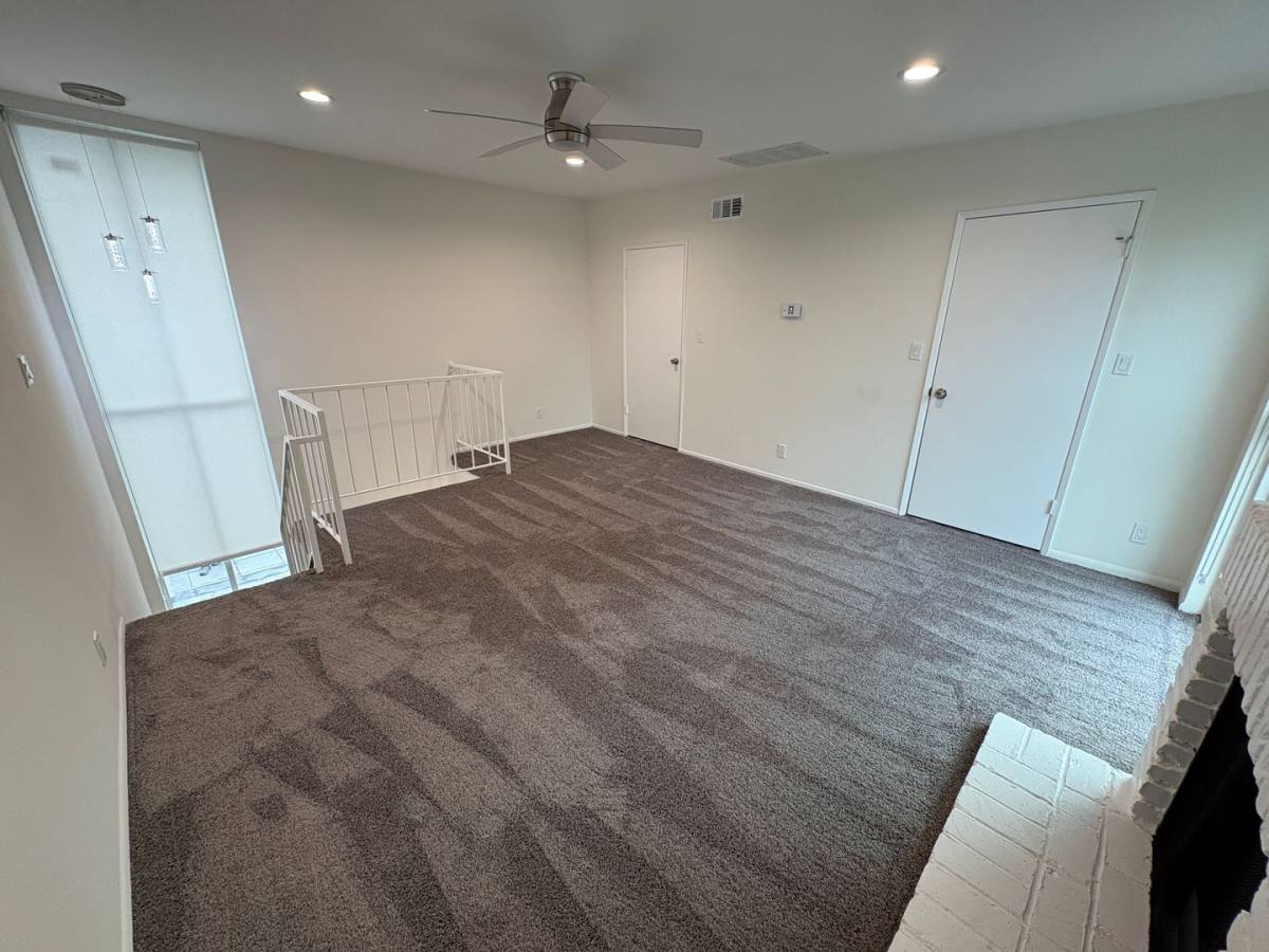 Apartment for rent at 5344 Circle Dr, Van Nuys, CA 91401
