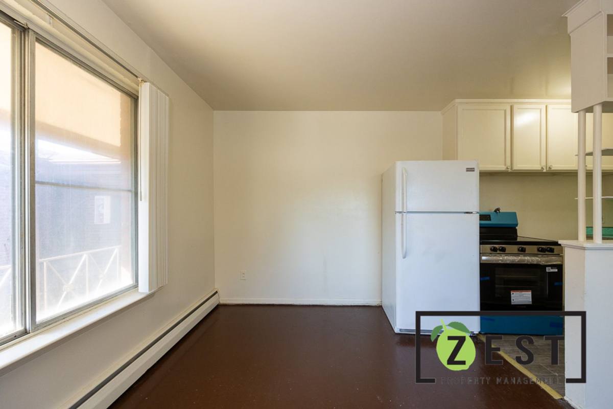 Apartment for rent at 17161 Denver, Detroit, MI 48224