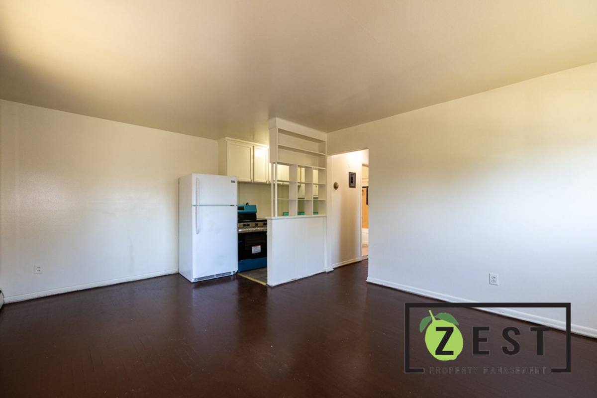 Apartment for rent at 17161 Denver, Detroit, MI 48224