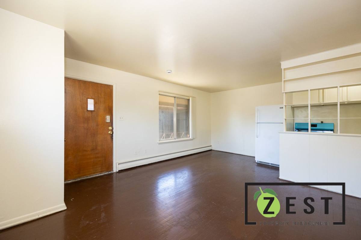Apartment for rent at 17161 Denver, Detroit, MI 48224