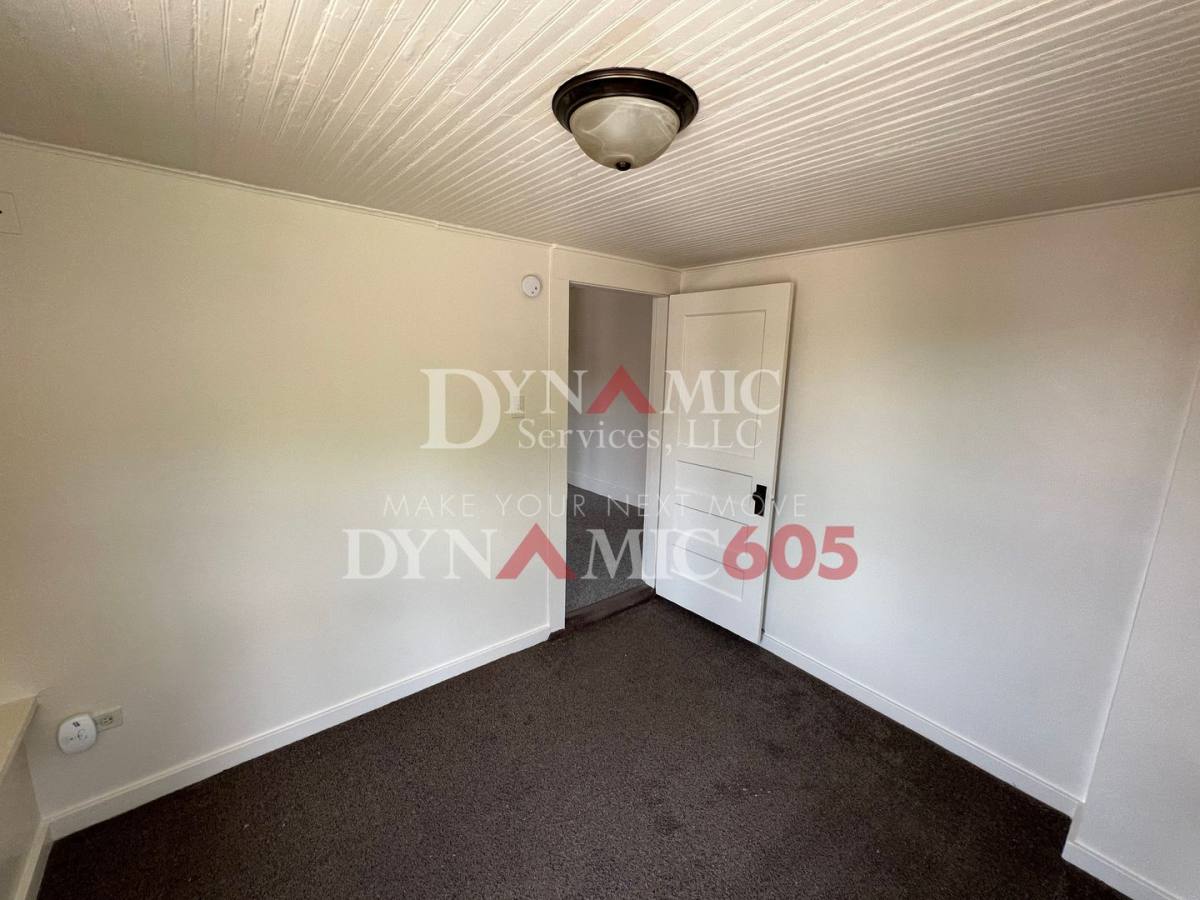 Apartment for rent at 330 N Spring Ave, Sioux Falls, SD 57104