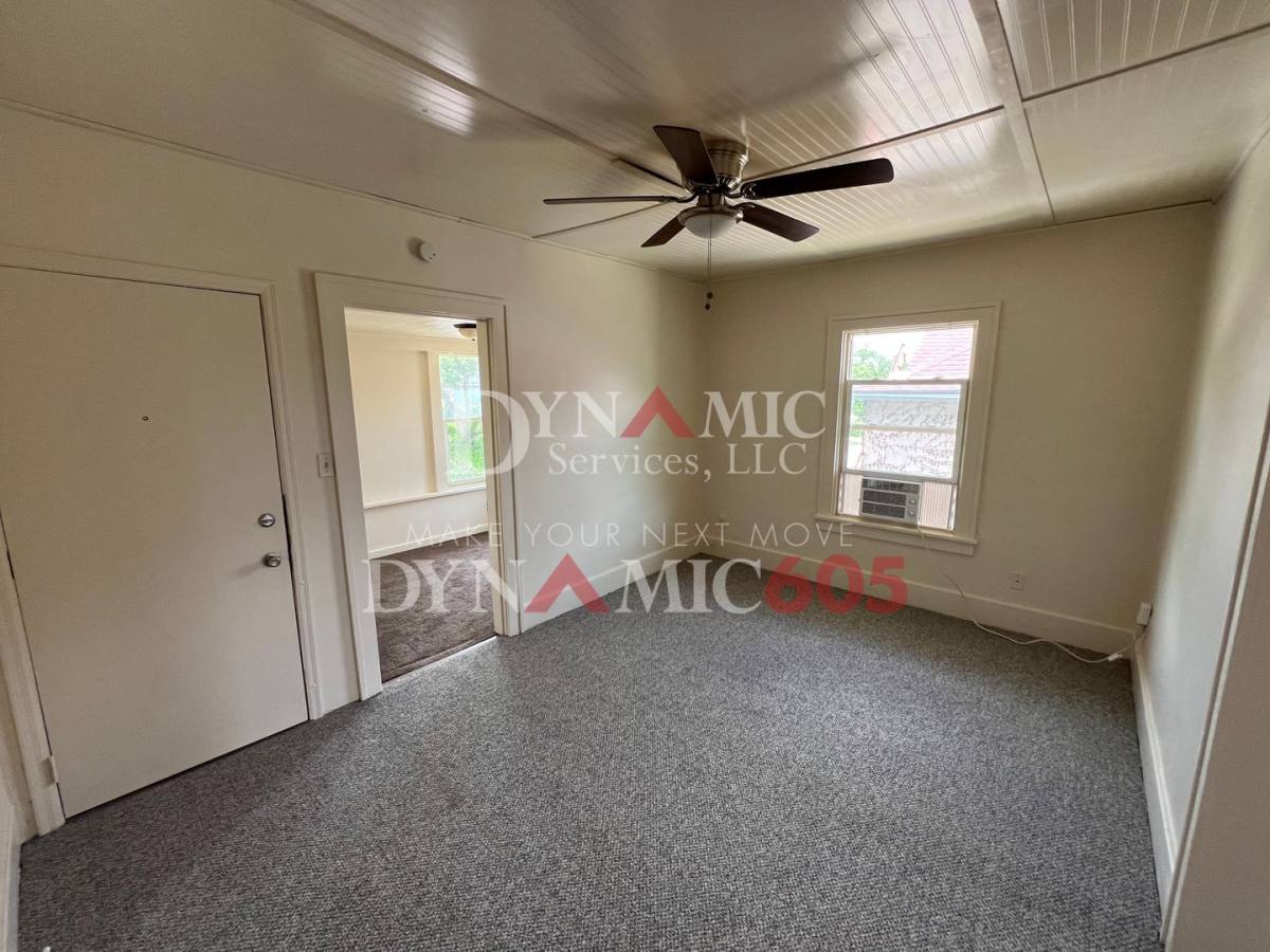 Apartment for rent at 330 N Spring Ave, Sioux Falls, SD 57104