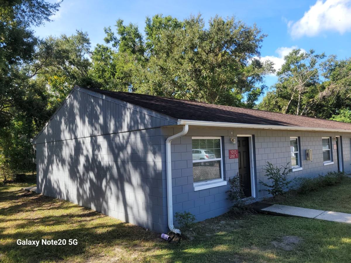 Apartment for rent at 1013 Beecher St, Leesburg, FL 34748