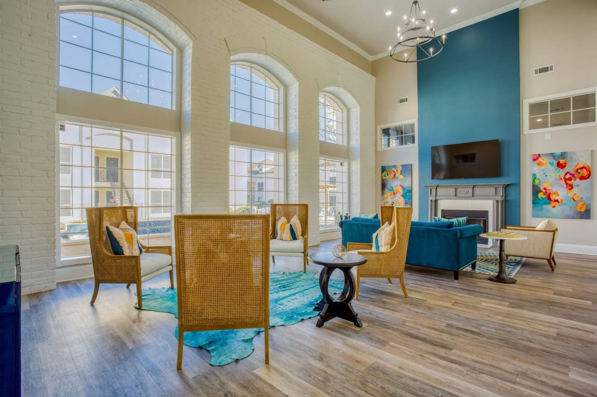 Apartment for rent at Verlaine on the Parkway, 5151 Verde Valley Lane, Dallas, TX 75254