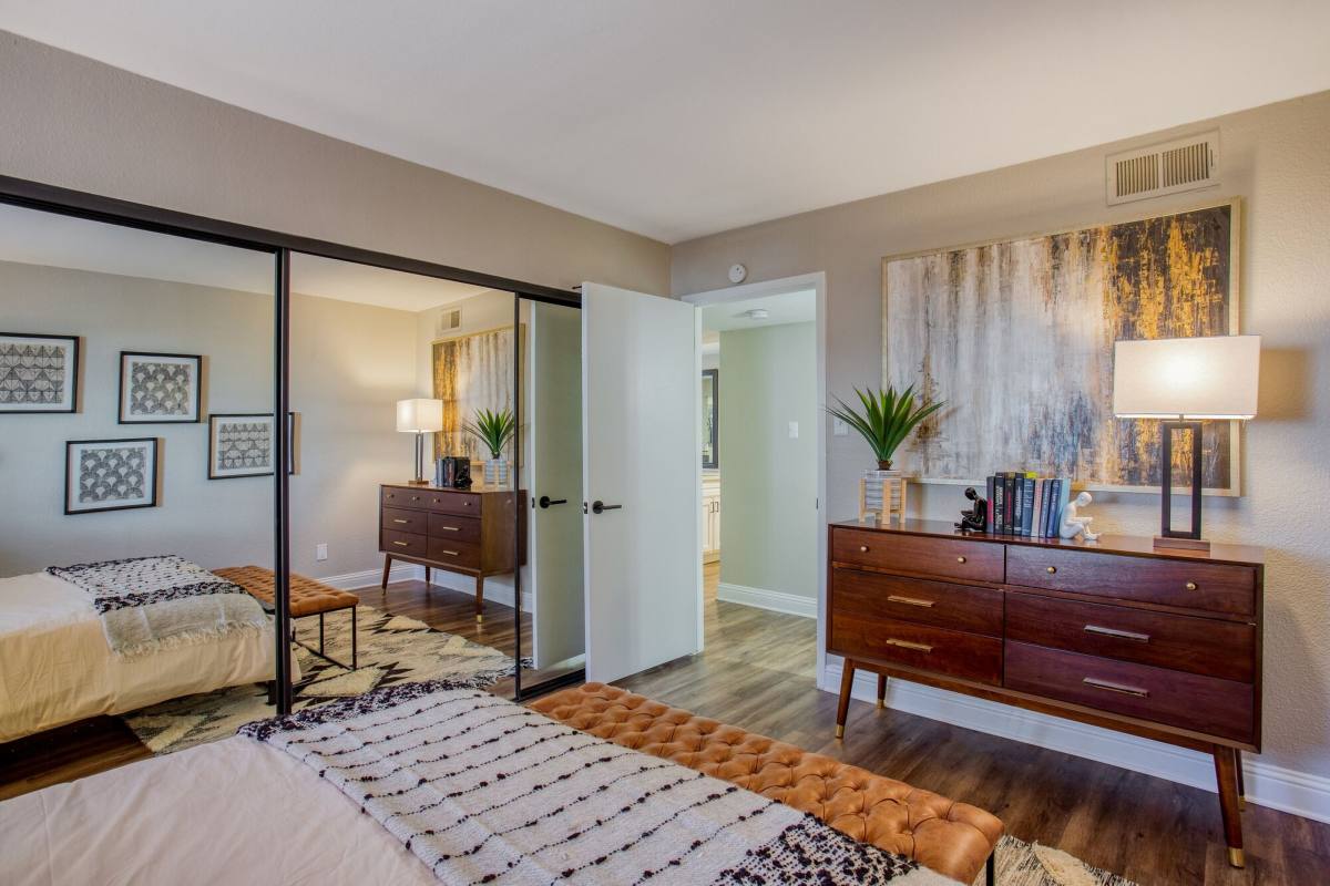 Apartment for rent at Verlaine on the Parkway, 5151 Verde Valley Lane, Dallas, TX 75254