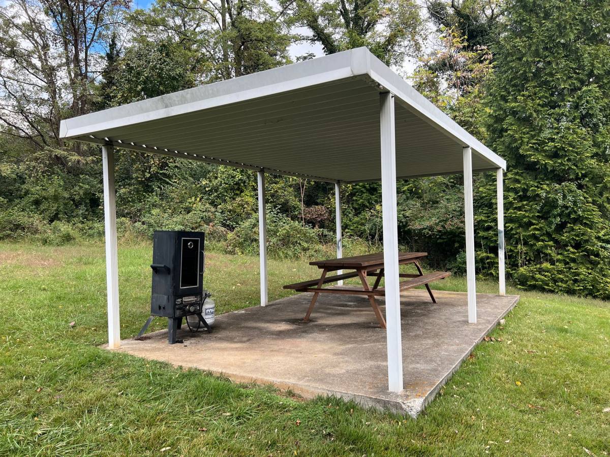 Apartment for rent at 717 Sterling Rd SW, Roanoke, VA 24014