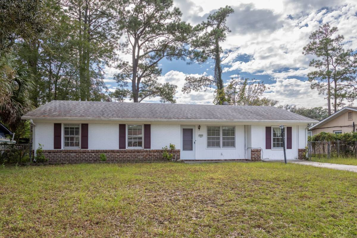 House for rent at 5 Ossabaw Rd, Savannah, GA 31410