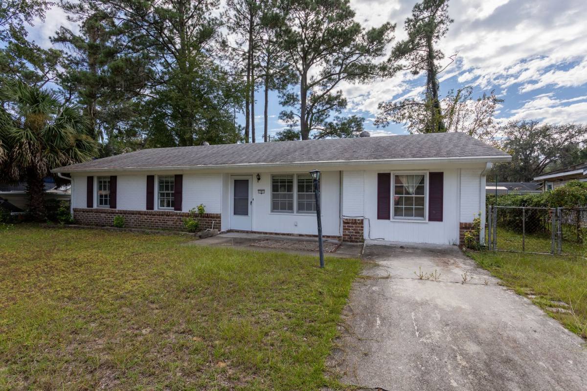 House for rent at 5 Ossabaw Rd, Savannah, GA 31410
