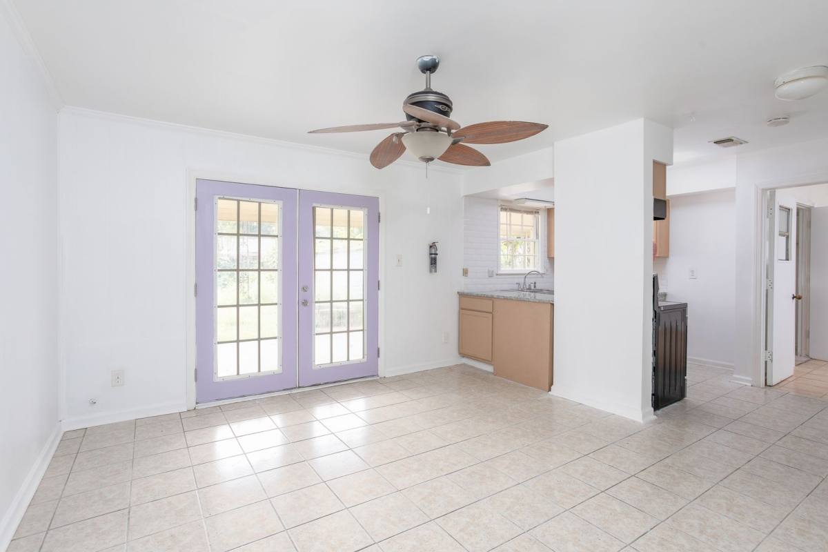 House for rent at 5 Ossabaw Rd, Savannah, GA 31410
