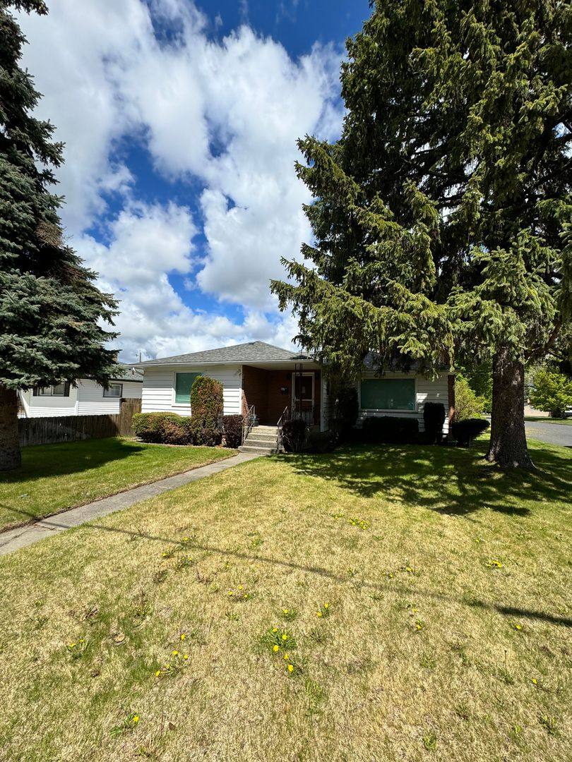 House for rent at 3727 E 24th Ave, Spokane, WA 99223