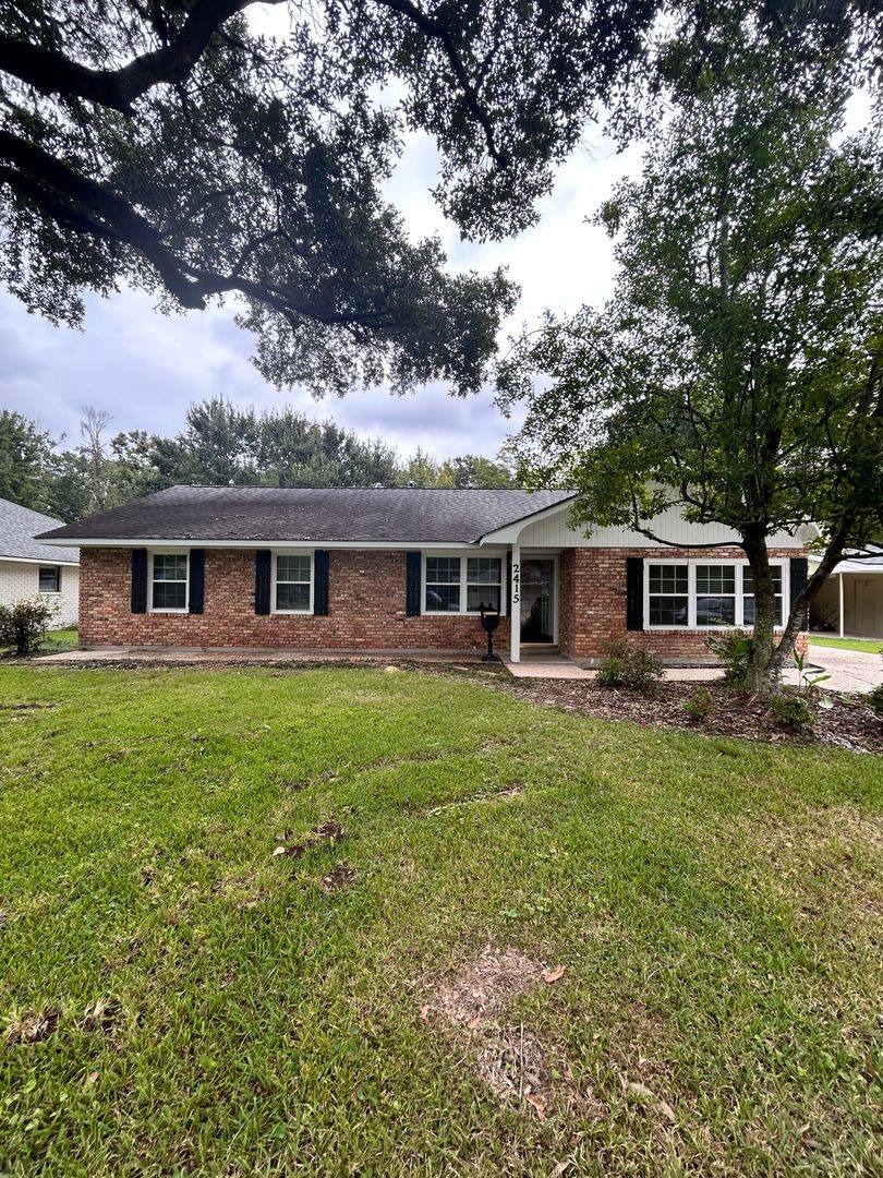 House for rent at 2415 Palm Hills Blvd, Baton Rouge, LA 70809