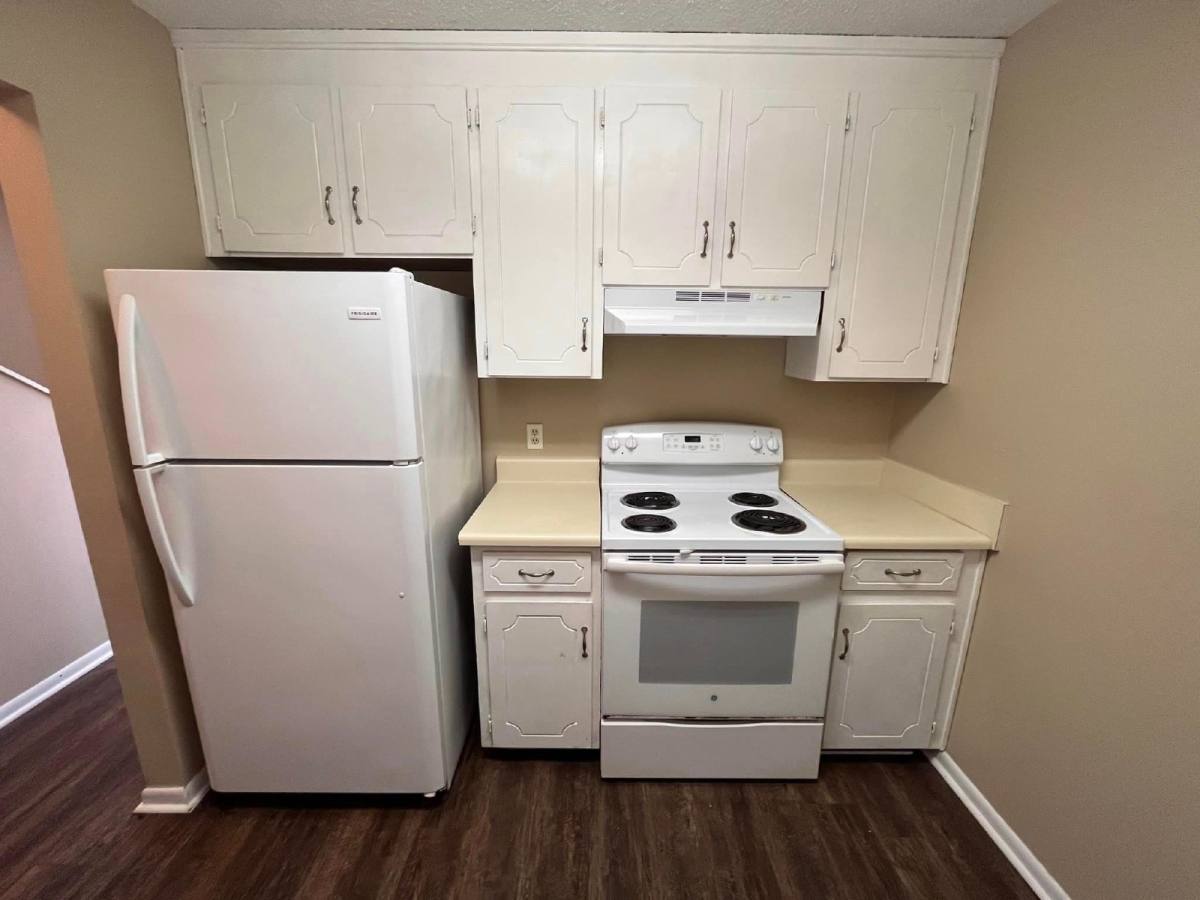 House for rent at 121 Candlebrook Dr, Enterprise, AL 36330