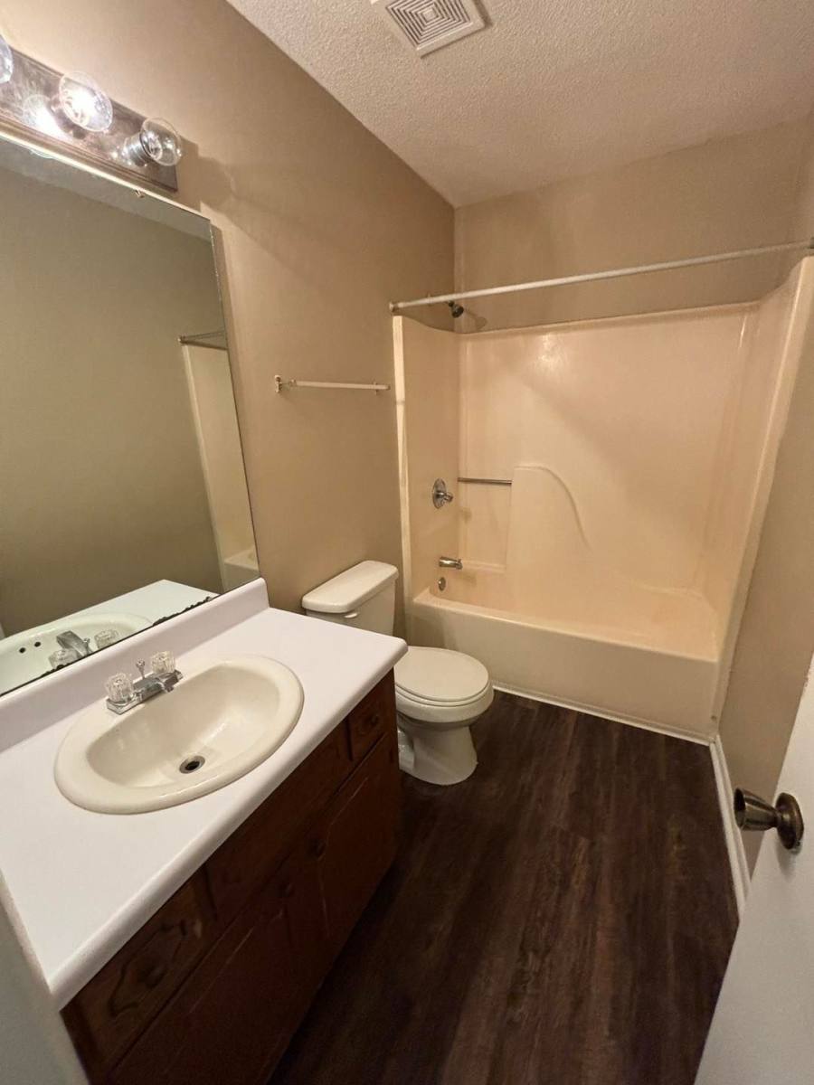 House for rent at 121 Candlebrook Dr, Enterprise, AL 36330