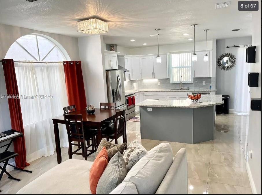 House for rent at 409 NW 87th Lane, Coral Springs, FL 33071