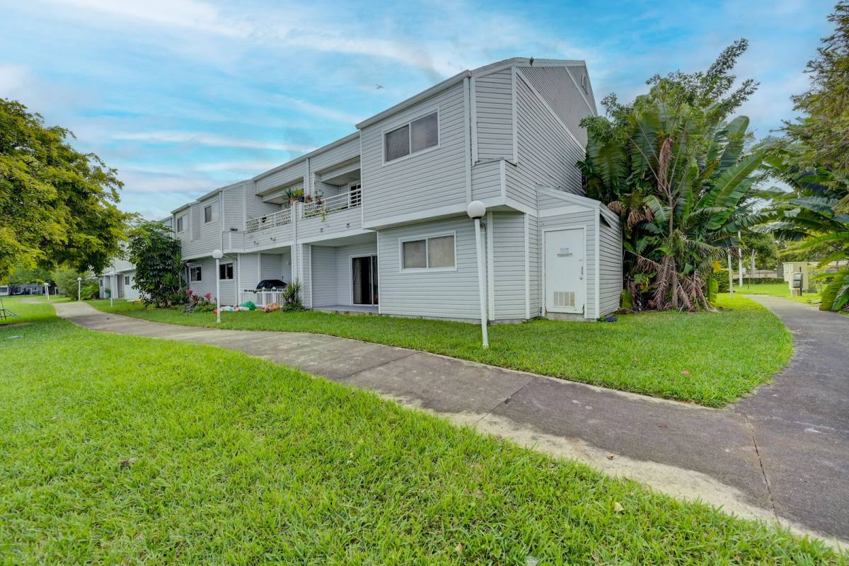 Apartment for rent at 3453 NW 44th St #107, Fort Lauderdale, FL 33309