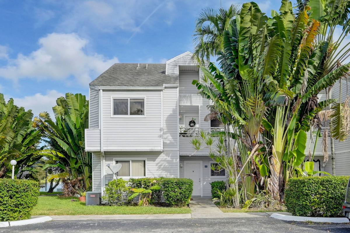 Apartment for rent at 3453 NW 44th St #107, Fort Lauderdale, FL 33309