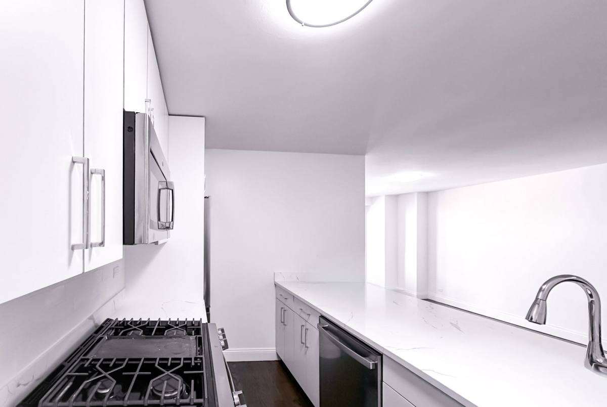 Apartment for rent at 240 E 82nd St #11EE, New York, NY 10028