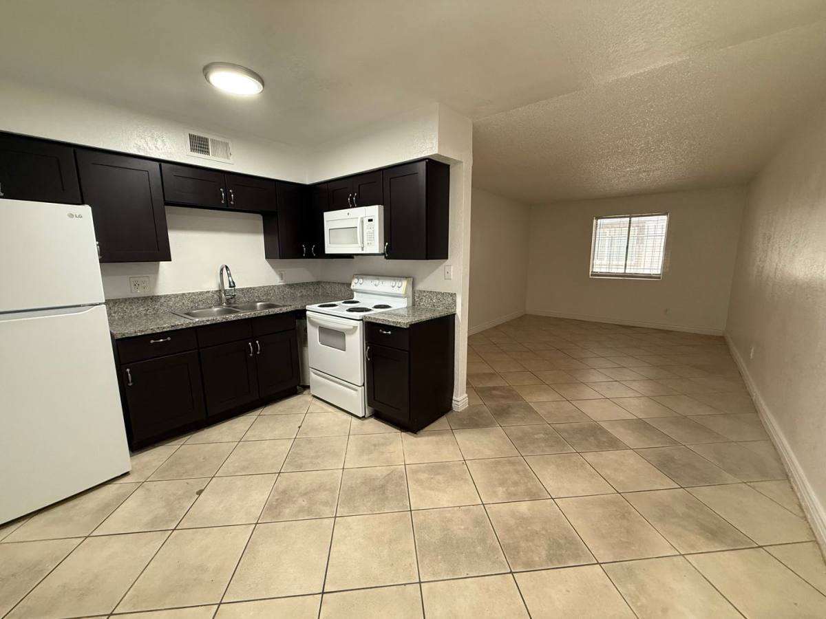 Apartment for rent at 6721 N 25th Dr, Phoenix, AZ 85017