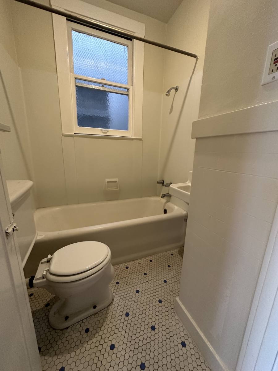 Apartment for rent at 508 Octavia St #14, San Francisco, CA 94102