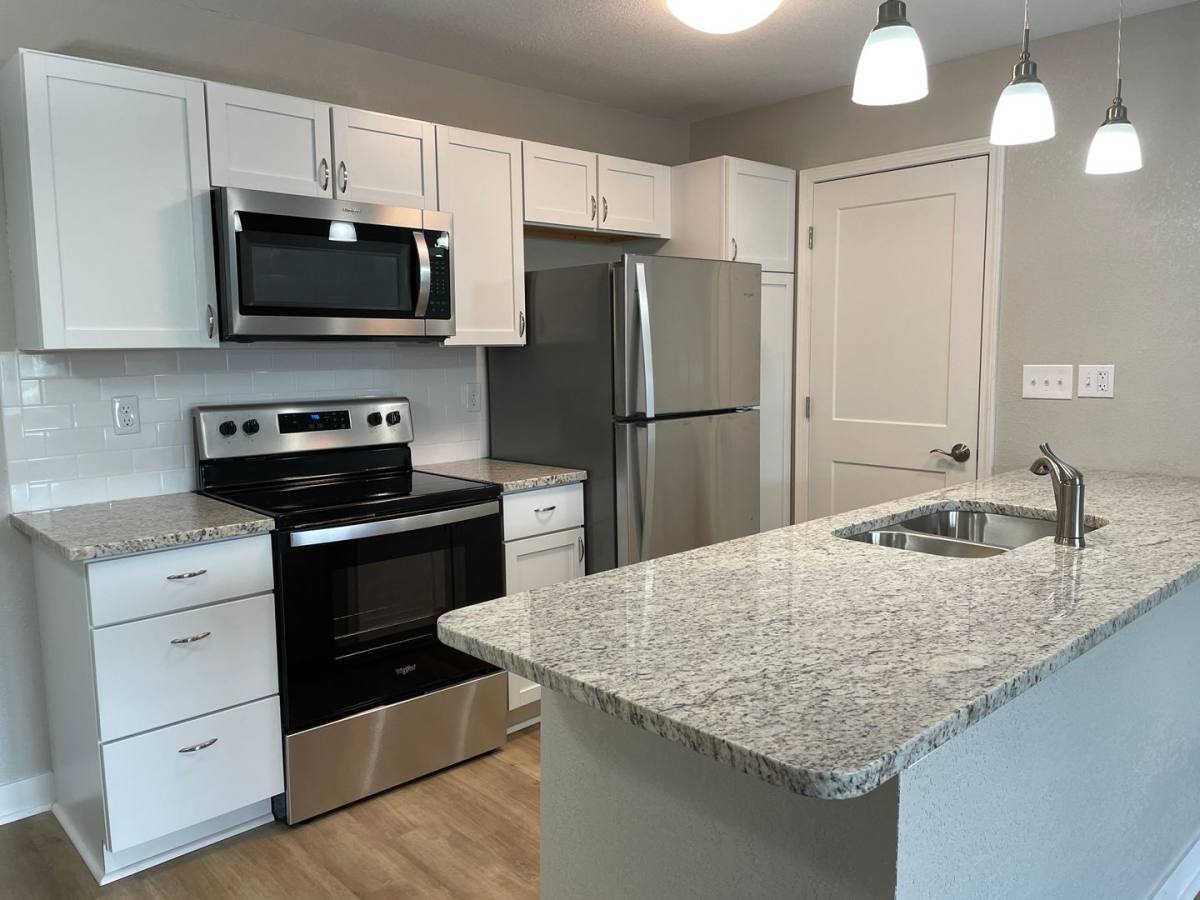 Apartment for rent at 11115 W 64th Terrace, Shawnee, KS 66203