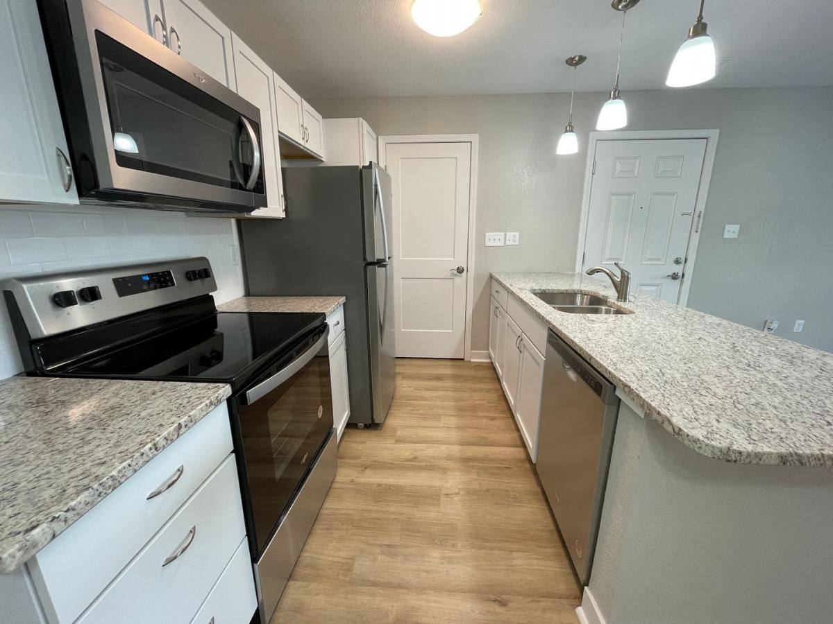 Apartment for rent at 11115 W 64th Terrace, Shawnee, KS 66203
