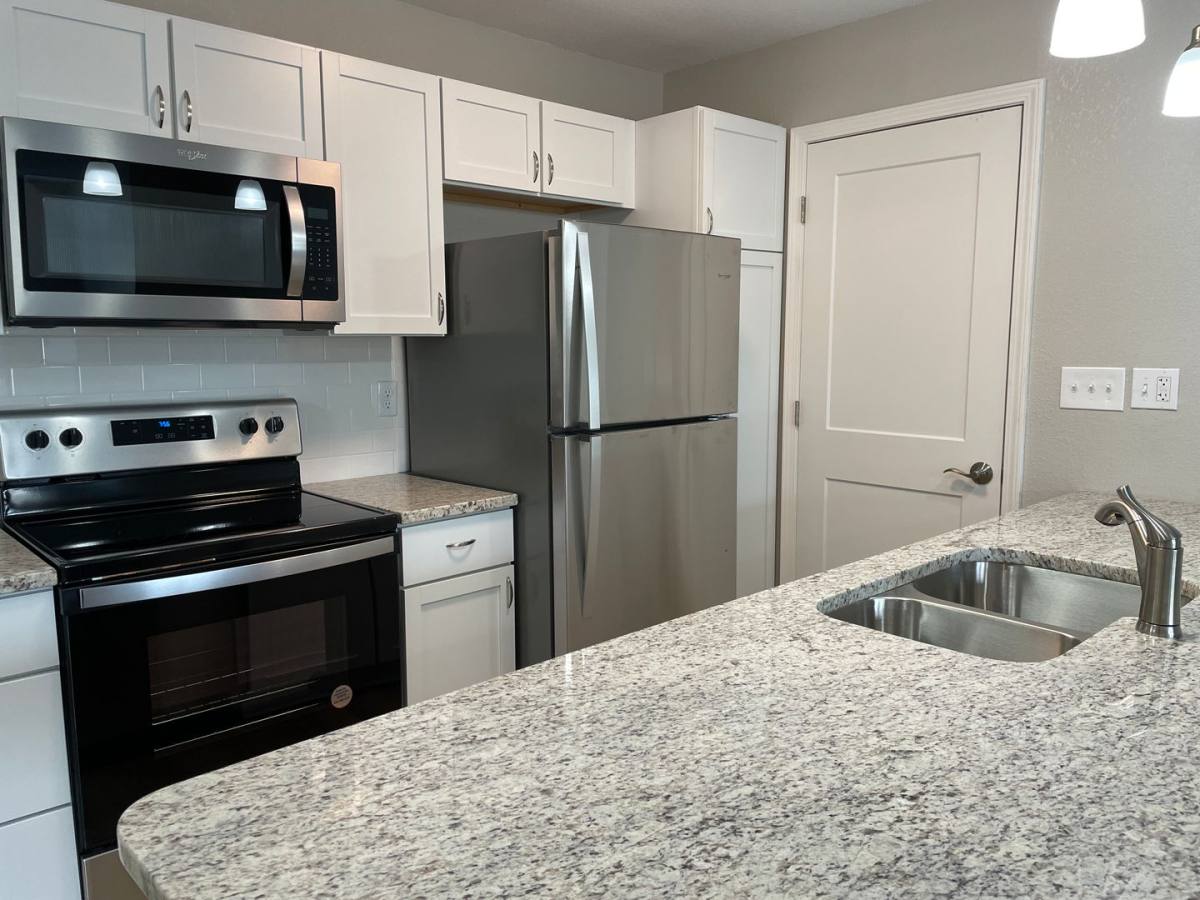 Apartment for rent at 11115 W 64th Terrace, Shawnee, KS 66203