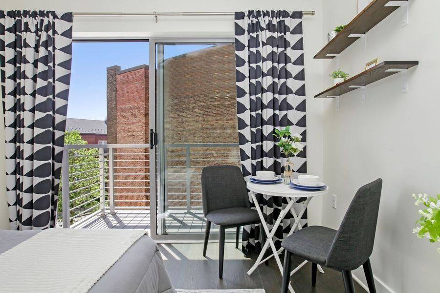 House for rent at 2550 17th St NW #302, Washington, DC 20009