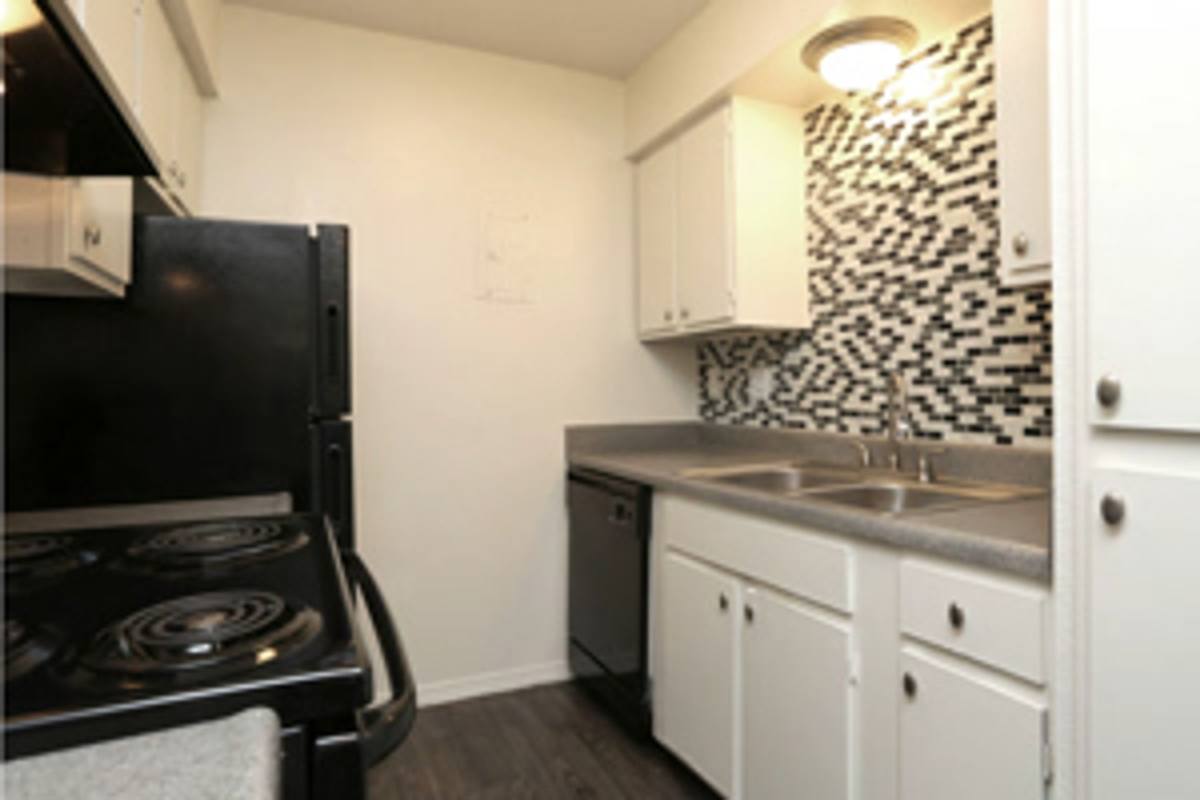 Apartment for rent at 1304 Wylie Rd, Norman, OK 73072
