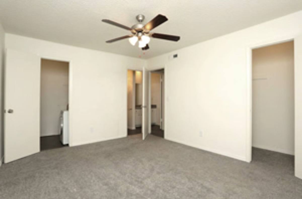 Apartment for rent at 1304 Wylie Rd, Norman, OK 73072