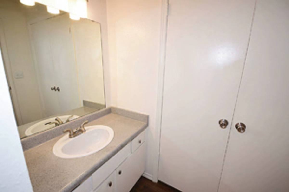 Apartment for rent at 1304 Wylie Rd, Norman, OK 73072