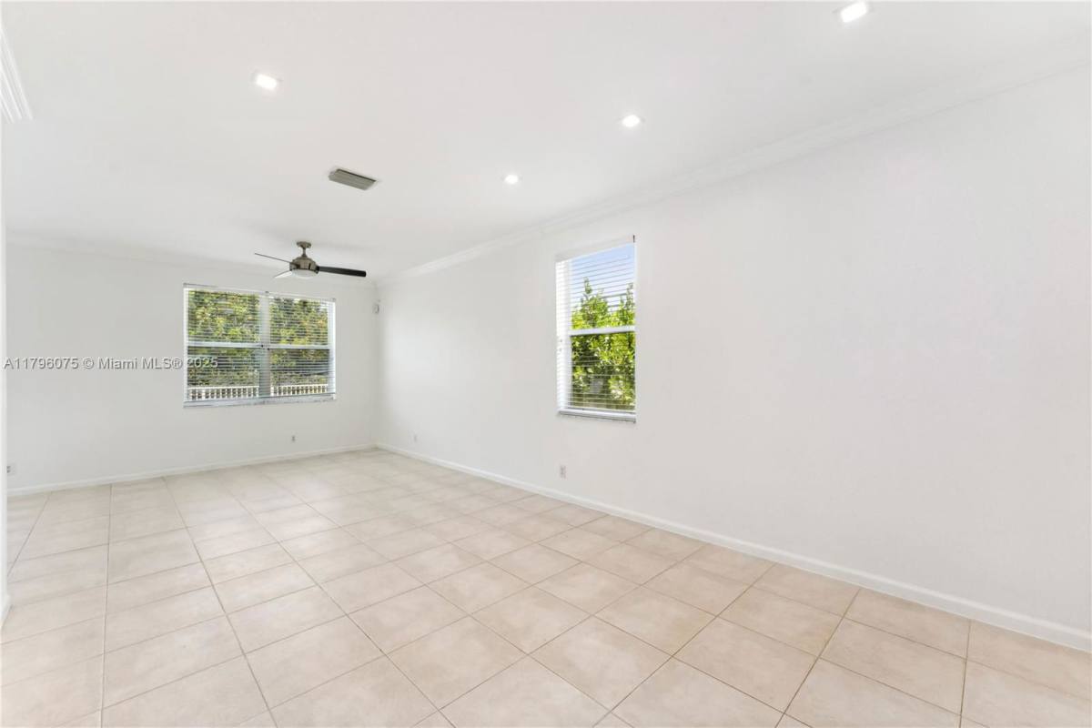 House for rent at 7423 NW 70th Ave, Pompano Beach, FL 33067