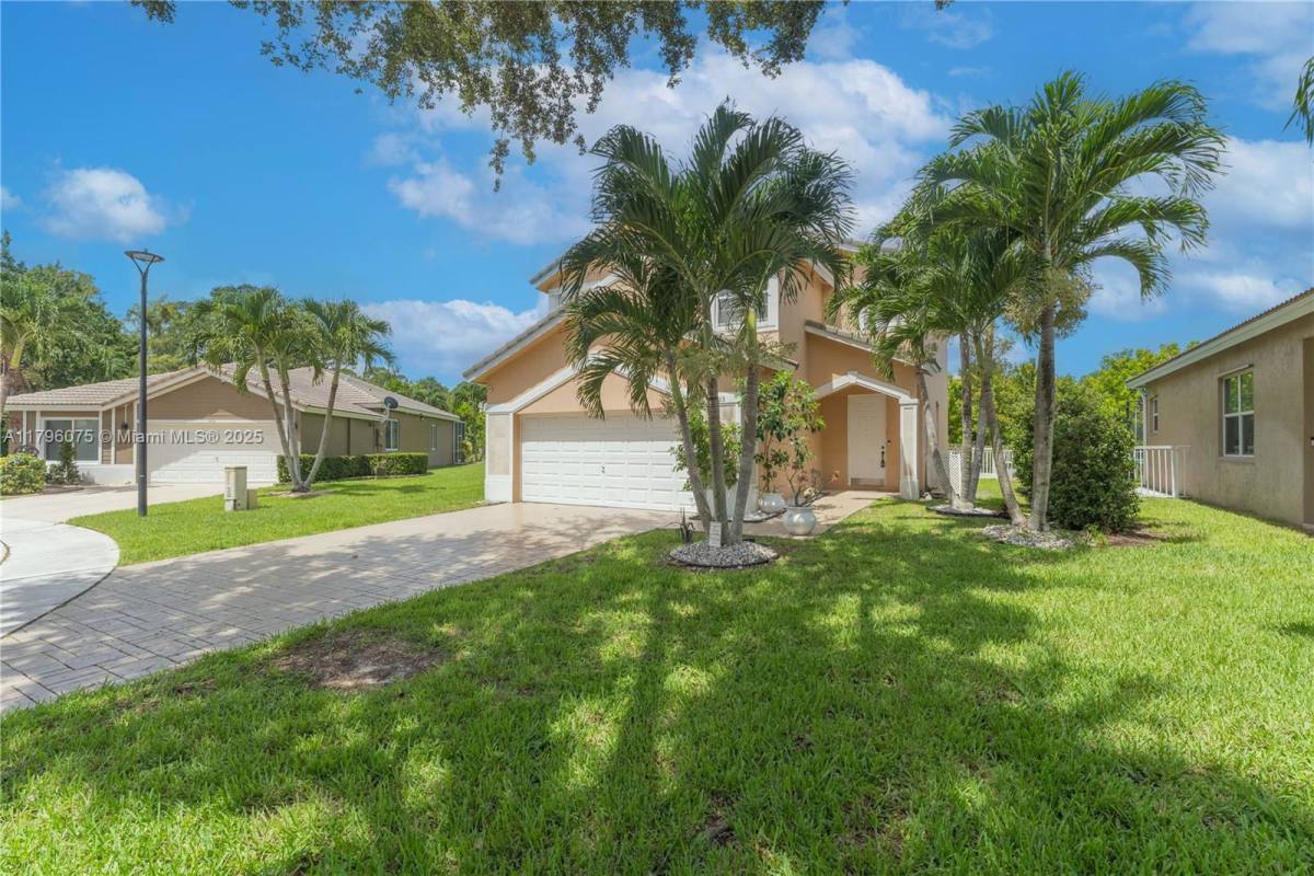 House for rent at 7423 NW 70th Ave, Pompano Beach, FL 33067