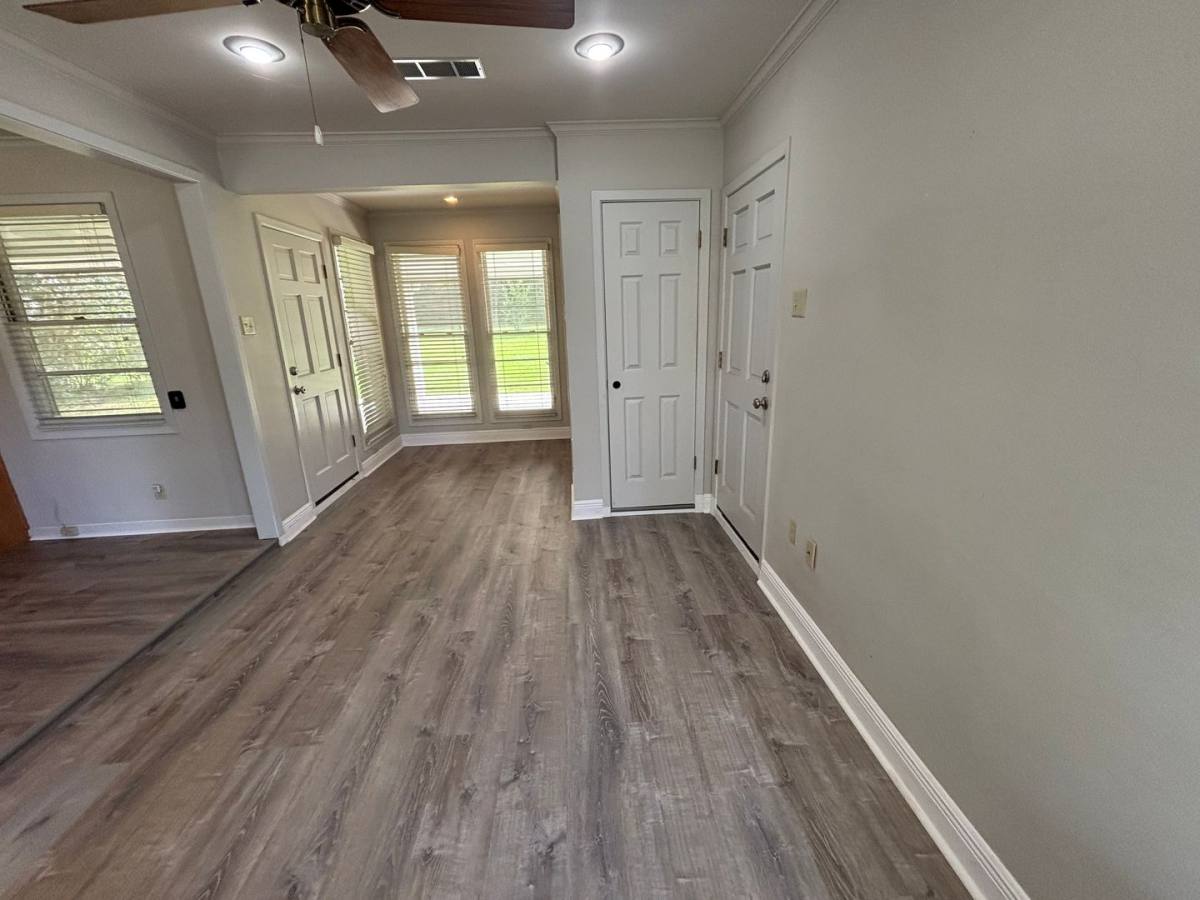 House for rent at 9834 Cal Rd, Baton Rouge, LA 70809