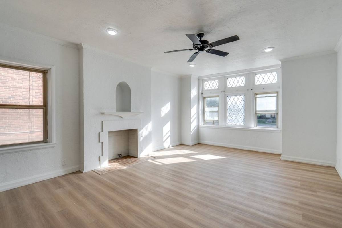 Apartment for rent at 2828 S Moreland Blvd, Cleveland, OH 44120
