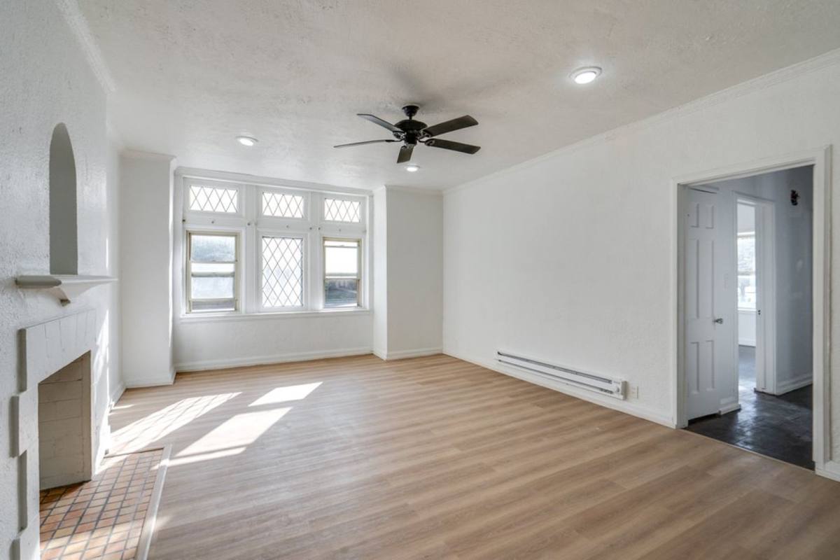 Apartment for rent at 2828 S Moreland Blvd, Cleveland, OH 44120