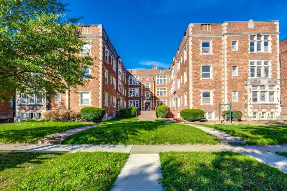 Apartment for rent at 2828 S Moreland Blvd, Cleveland, OH 44120