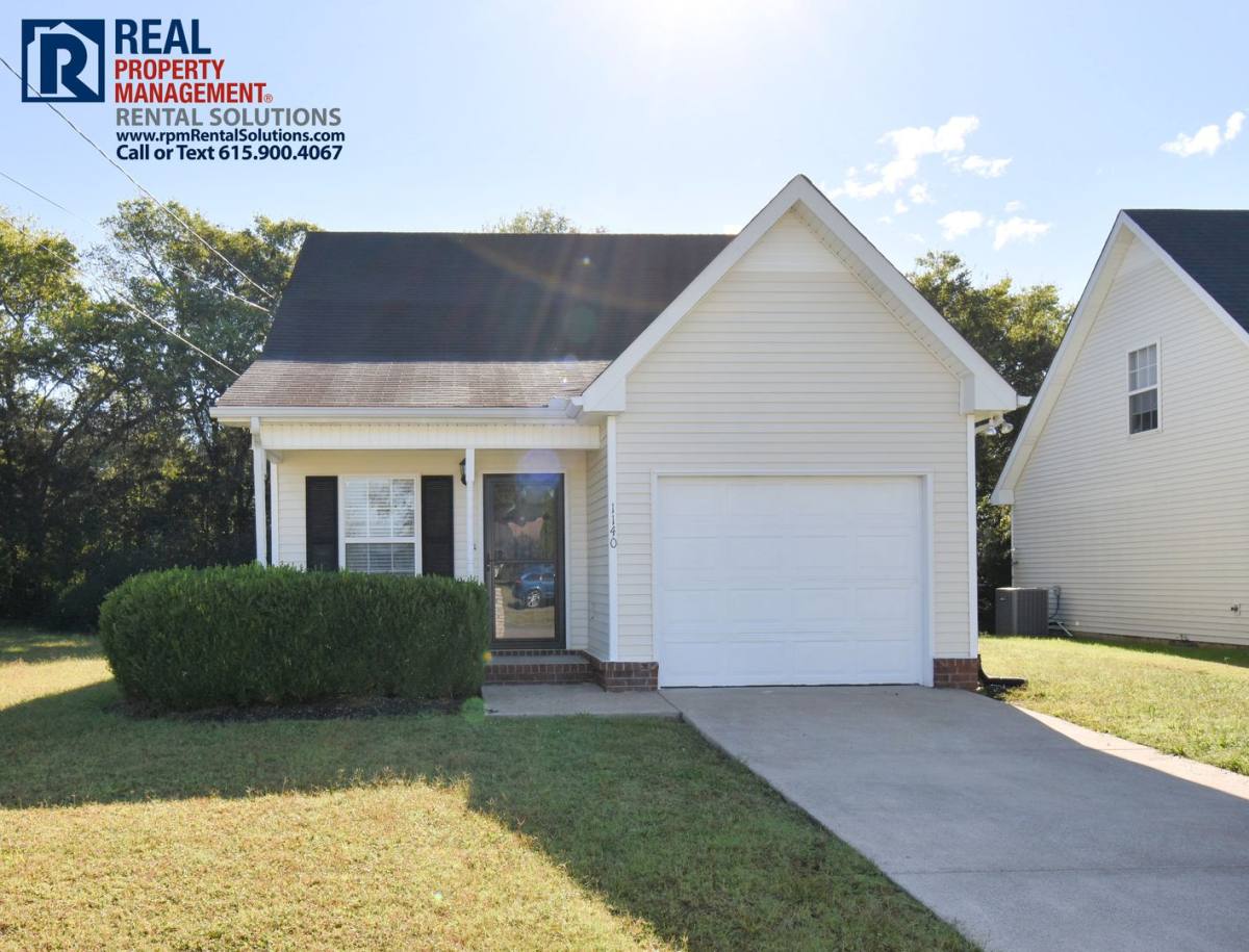 House for rent at 1140 Eastwoods Dr, Murfreesboro, TN 37130